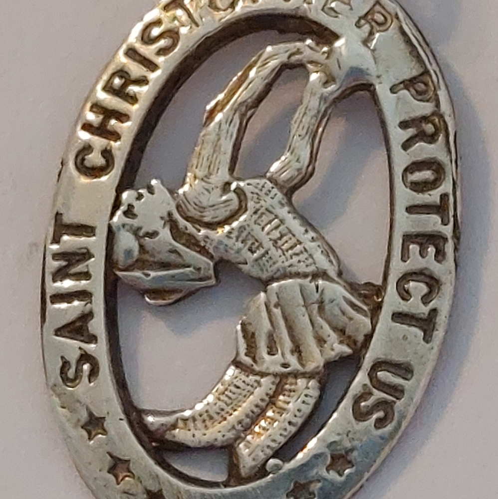 💚 2/$20 sale! Vintage Saint Christopher pendant